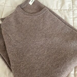 Cashmere & merino crew neck pullover sweater